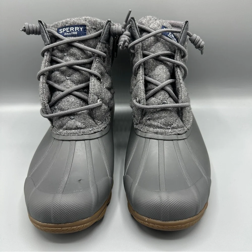 SPERRY Saltwater Rain Snow Boots Quilt Wool Blend Upper Size 8M Gray